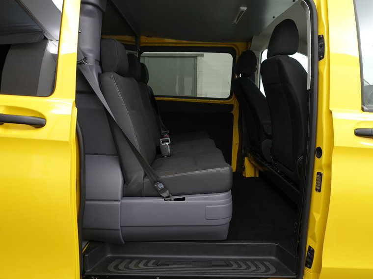 Vehicle Image 28