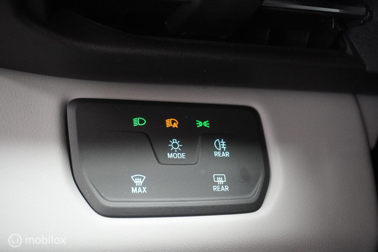 Vehicle Image 26