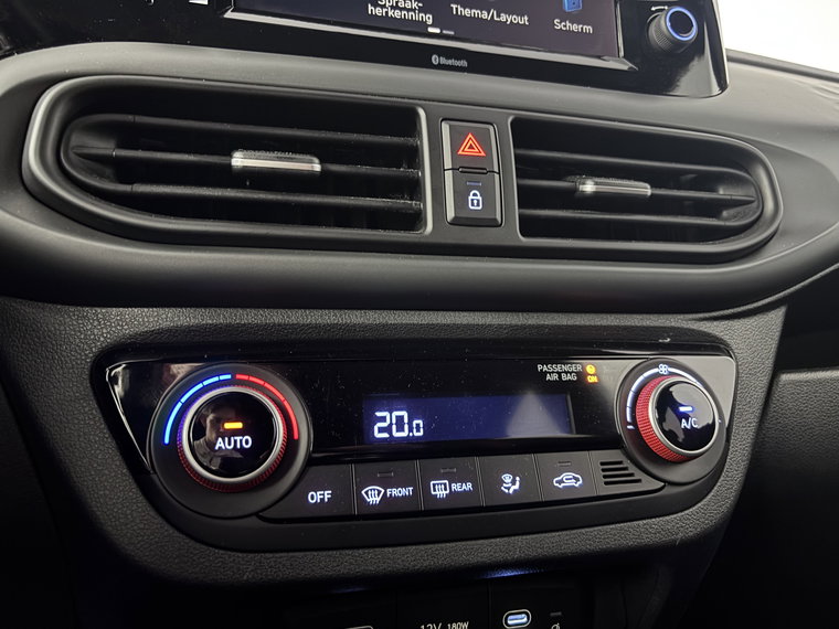 Vehicle Image 29