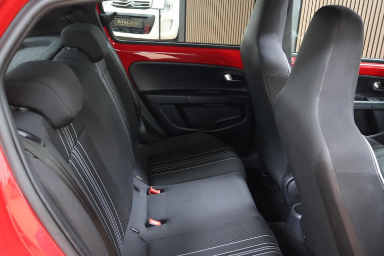Vehicle Image 21