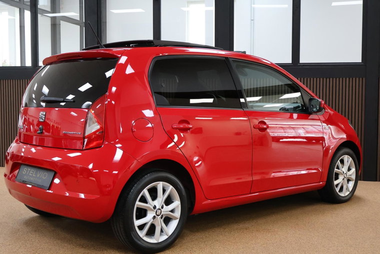 Vehicle Image 6