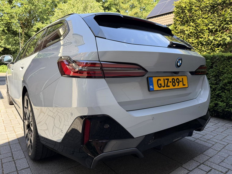 Vehicle Image 28