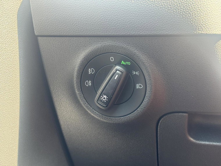Vehicle Image 27