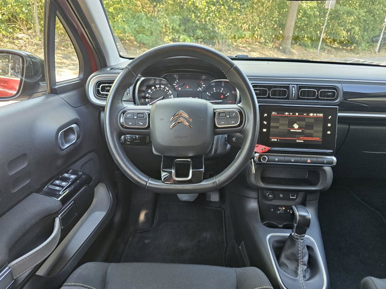 Vehicle Image 23