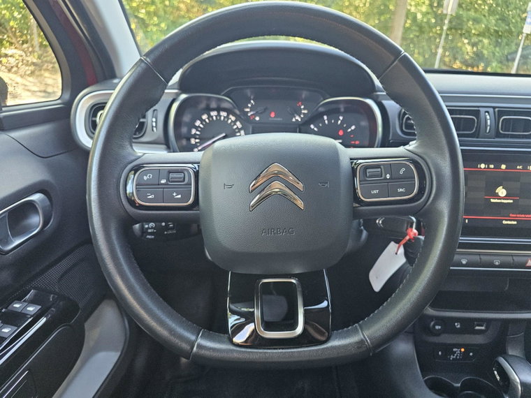 Vehicle Image 24