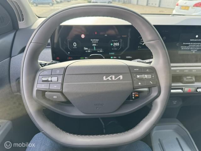 Vehicle Image 27