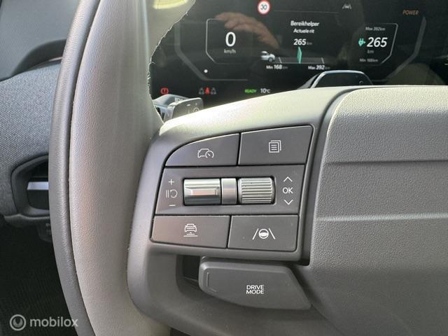 Vehicle Image 28