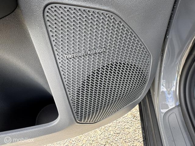 Vehicle Image 40