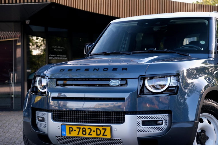 Vehicle Image 13