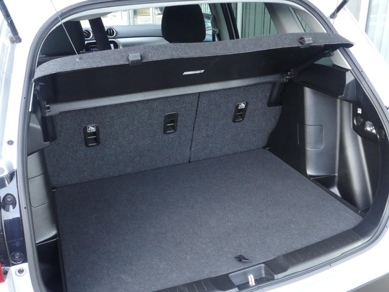 Vehicle Image 12