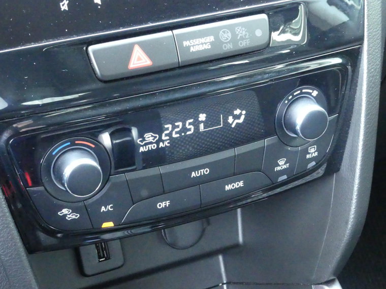 Vehicle Image 27