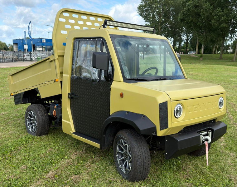 Vehicle Image 8