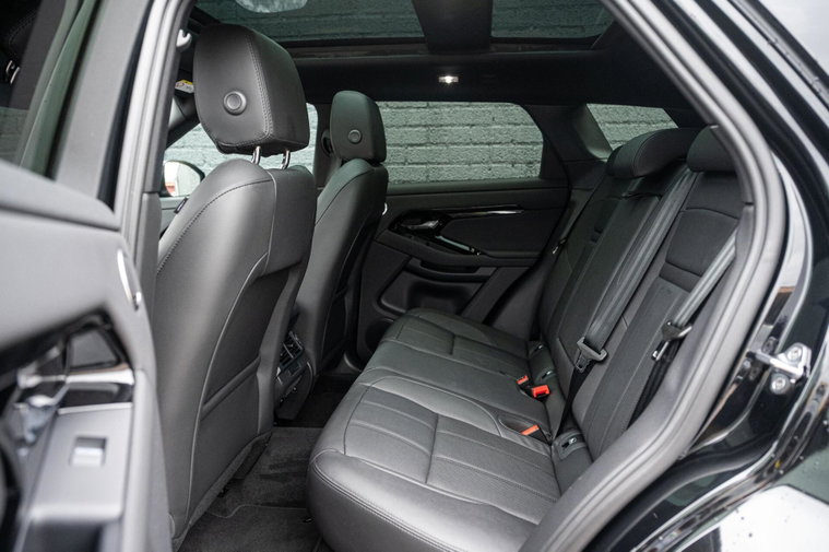 Vehicle Image 19