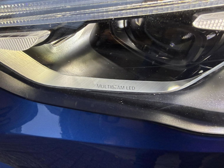 Vehicle Image 22