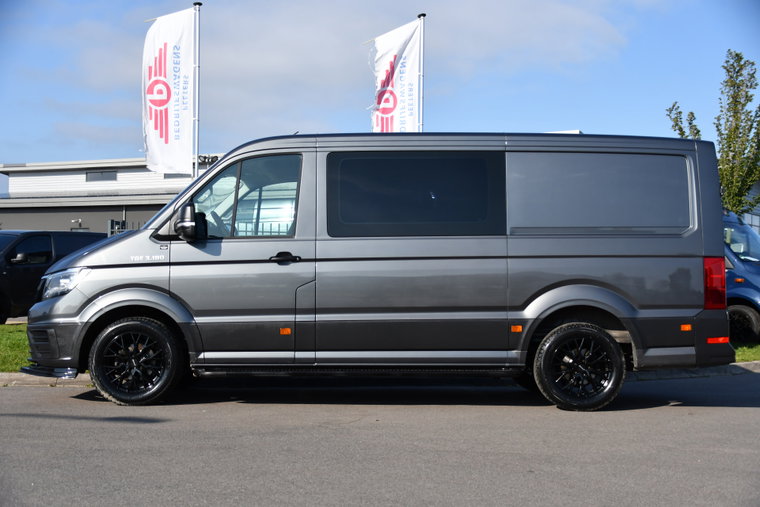 Vehicle Image 8