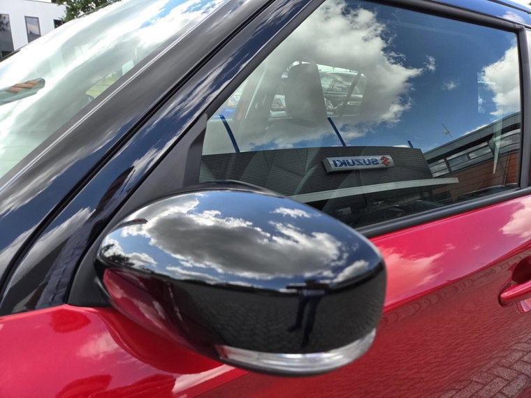 Vehicle Image 16