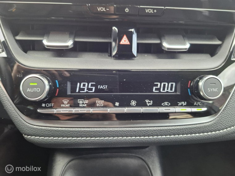 Vehicle Image 23
