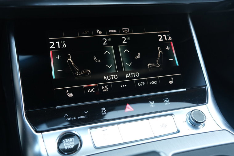 Vehicle Image 30