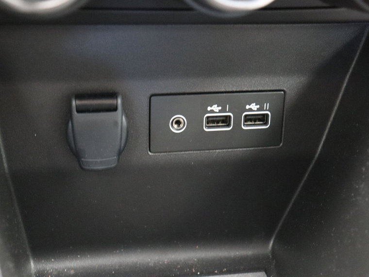 Vehicle Image 28