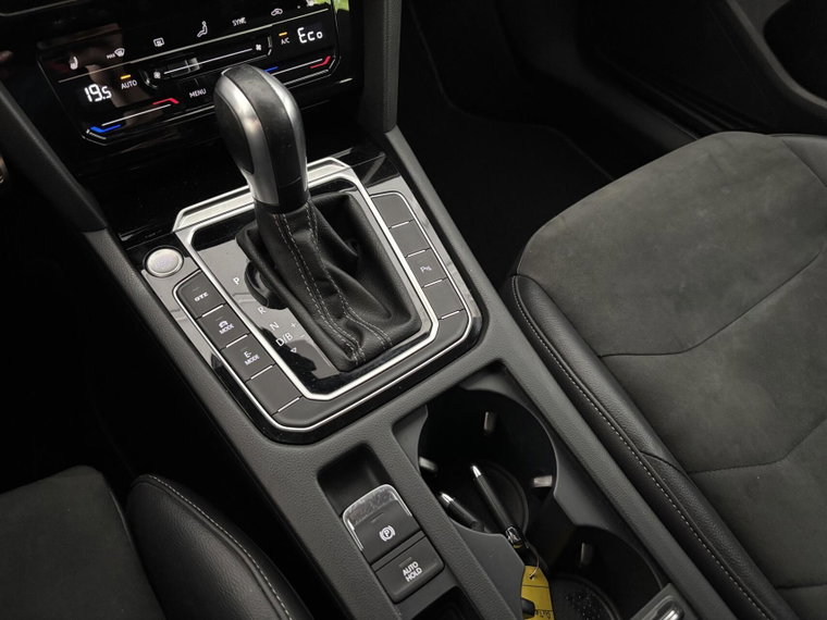 Vehicle Image 40