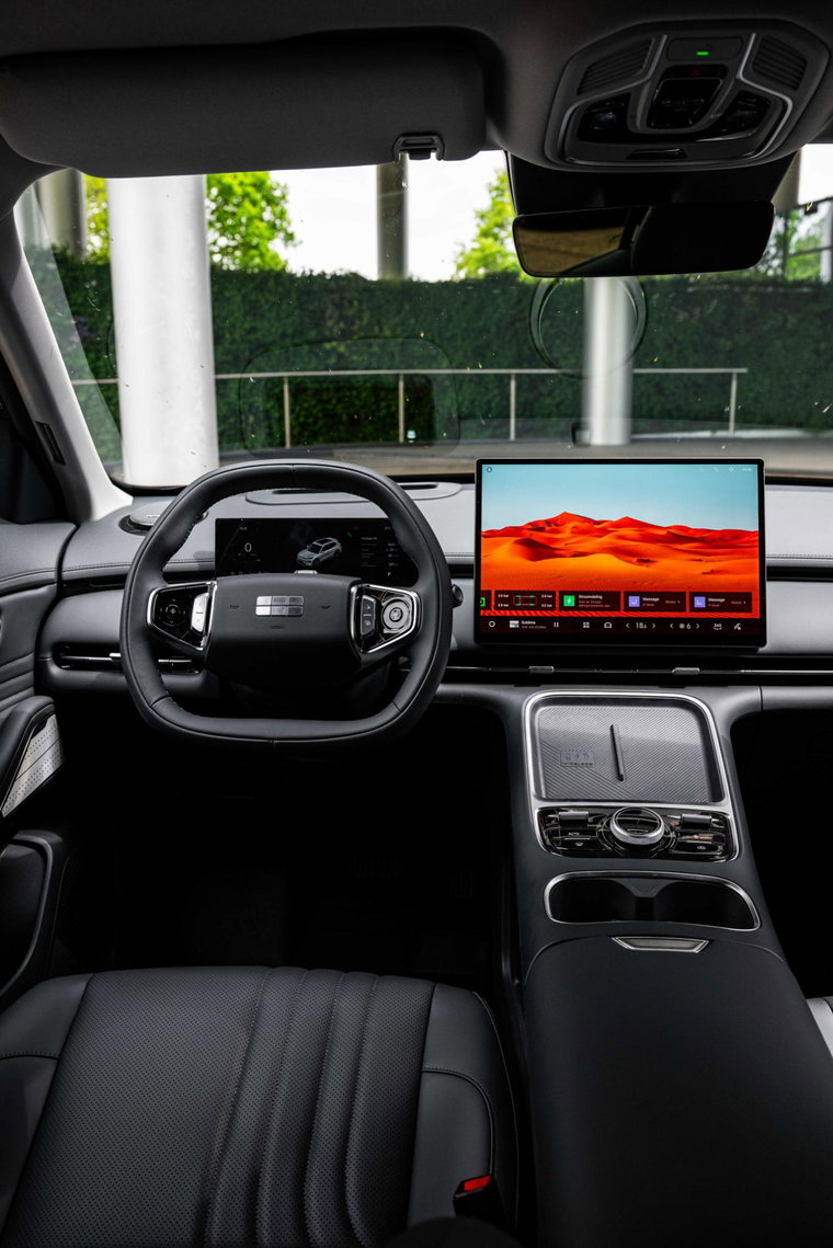Vehicle Image 21