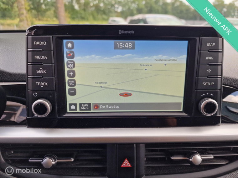 Vehicle Image 17