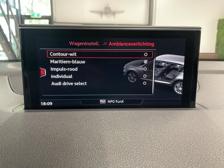 Vehicle Image 35