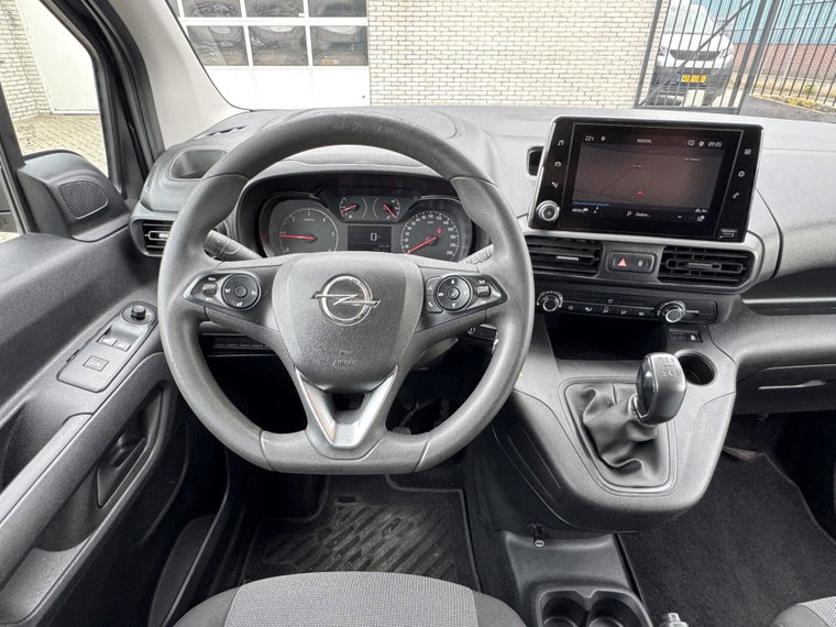 Vehicle Image 22