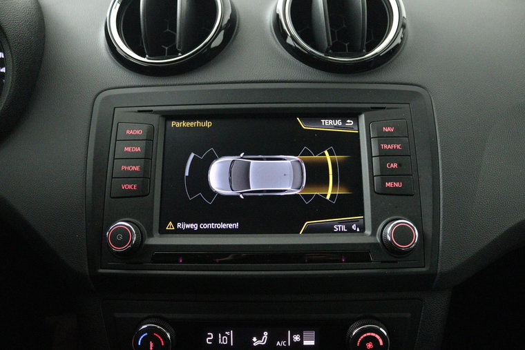 Vehicle Image 18