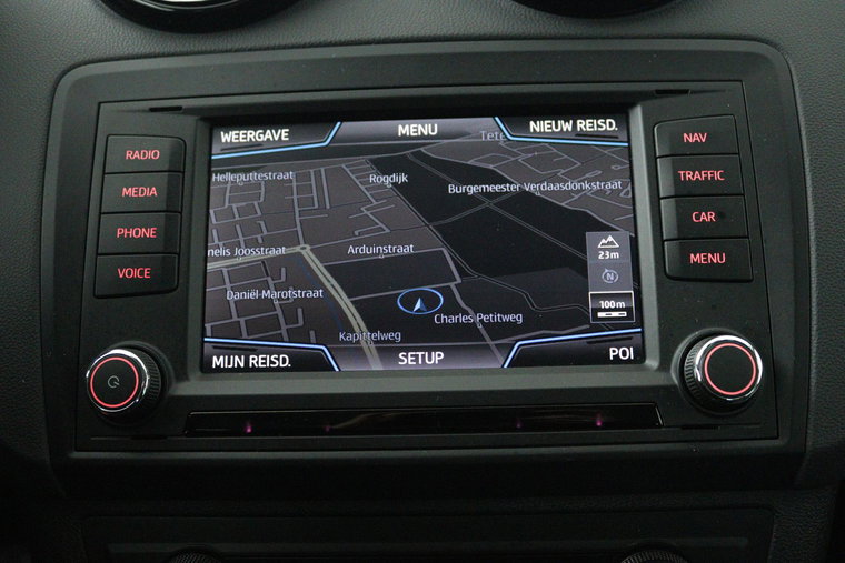 Vehicle Image 8