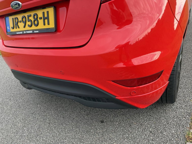 Vehicle Image 26