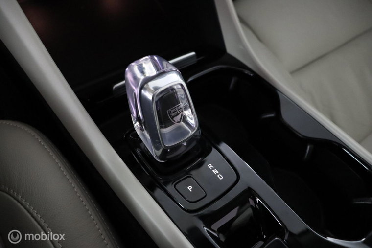 Vehicle Image 45