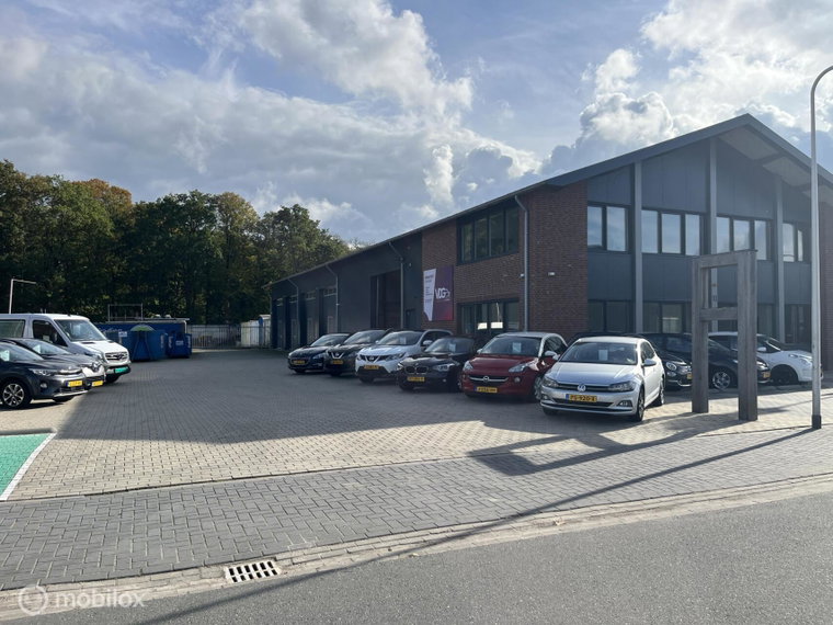Vehicle Image 35