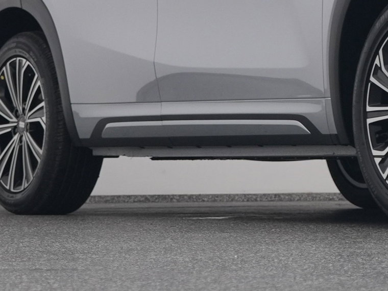 Vehicle Image 38