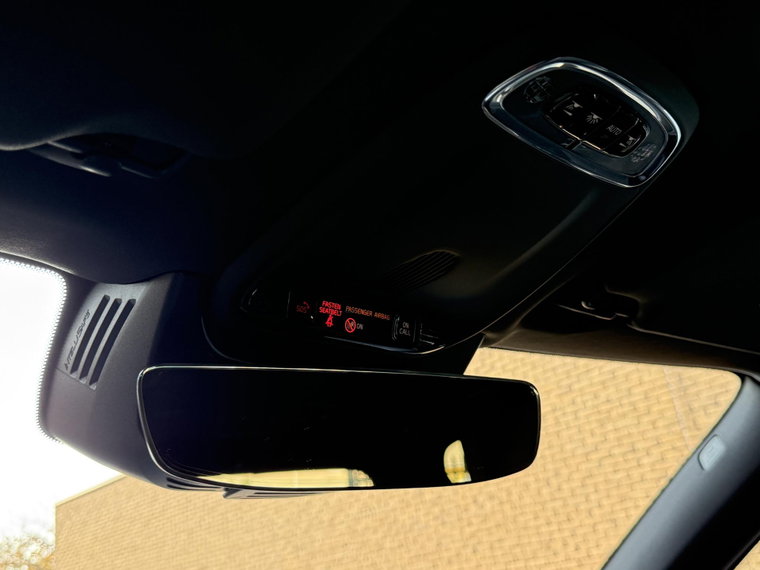 Vehicle Image 39
