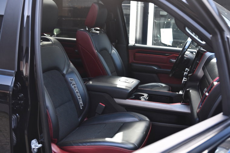 Vehicle Image 19