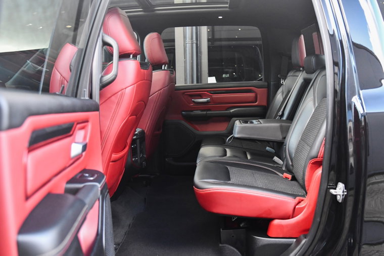 Vehicle Image 20