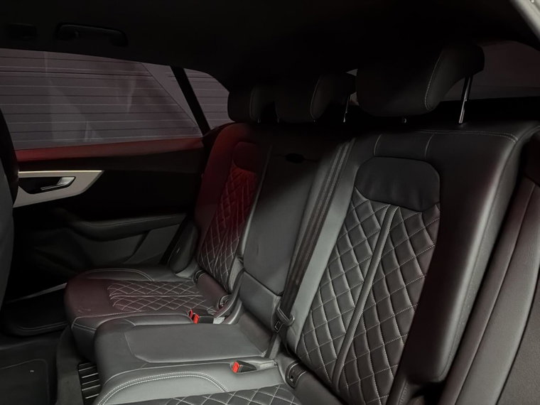 Vehicle Image 31