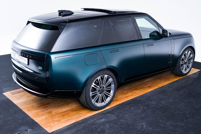 Vehicle Image 11
