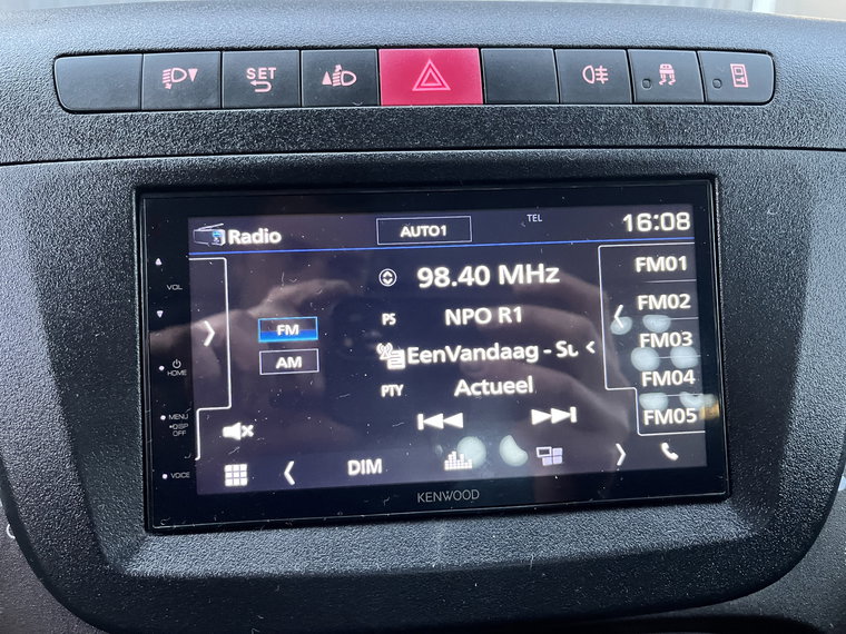 Vehicle Image 37
