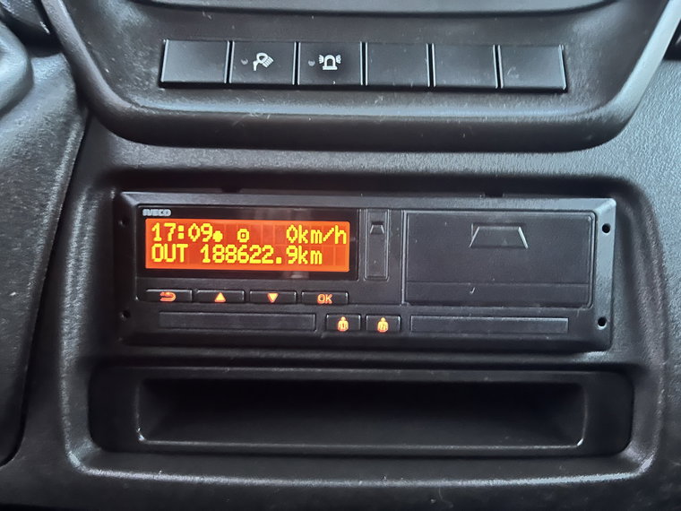 Vehicle Image 38