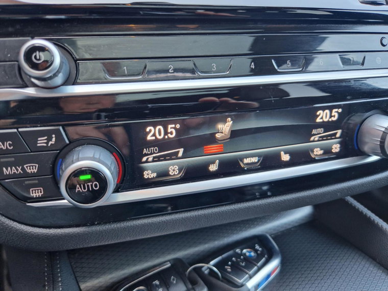 Vehicle Image 41