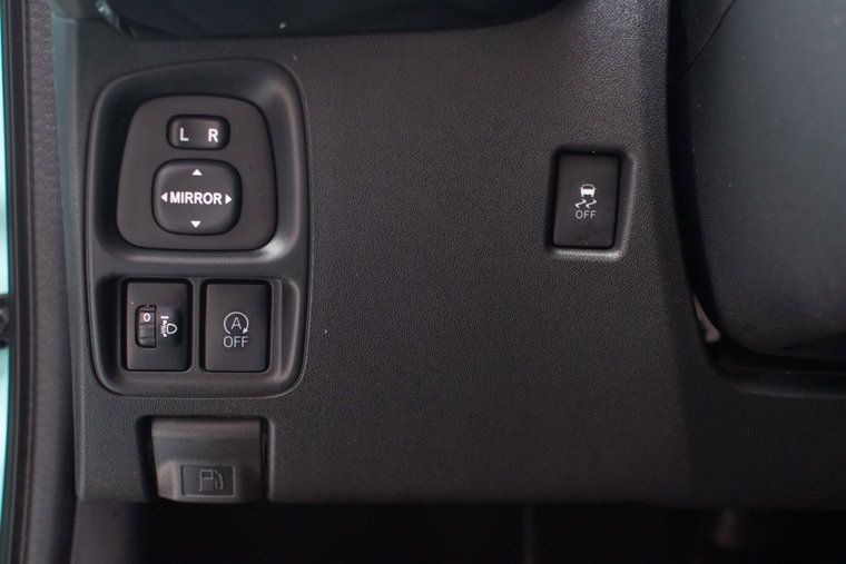 Vehicle Image 32