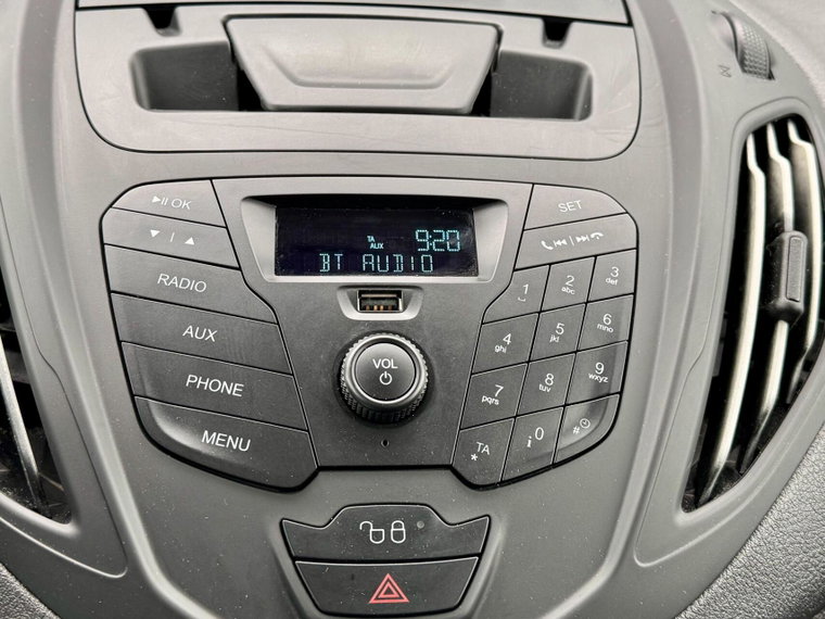 Vehicle Image 23
