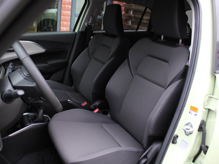 Vehicle Image 11