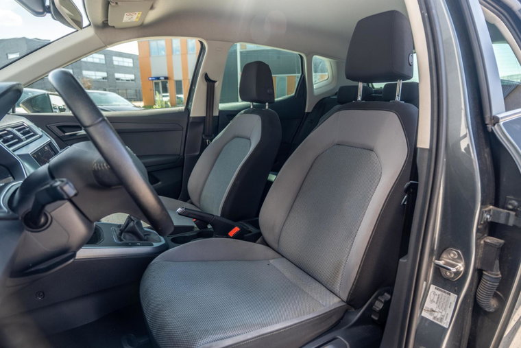 Vehicle Image 19