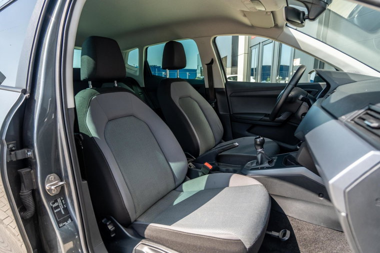 Vehicle Image 11