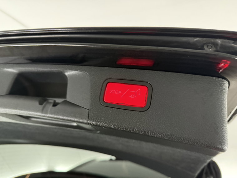 Vehicle Image 40
