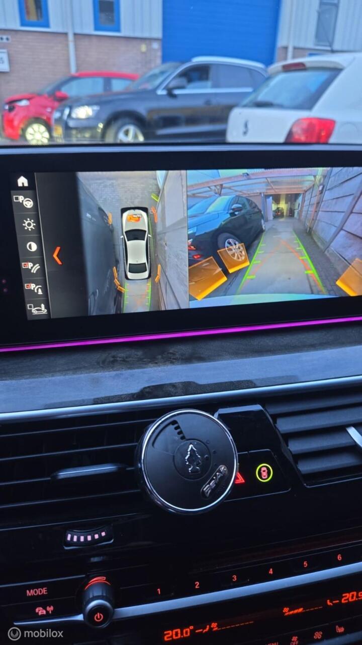 Vehicle Image 39