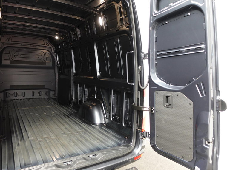 Vehicle Image 37
